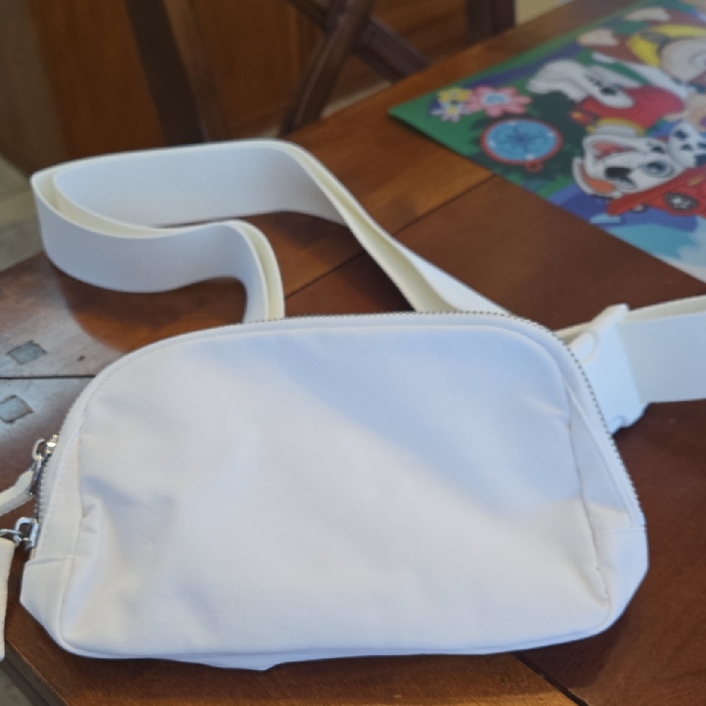 Elegant White Crossbody Bag